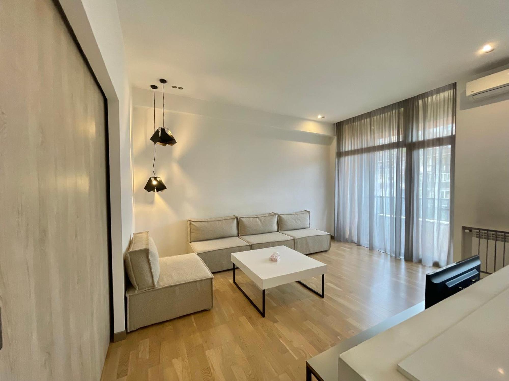 Metro Apartment Yerevan Exterior photo